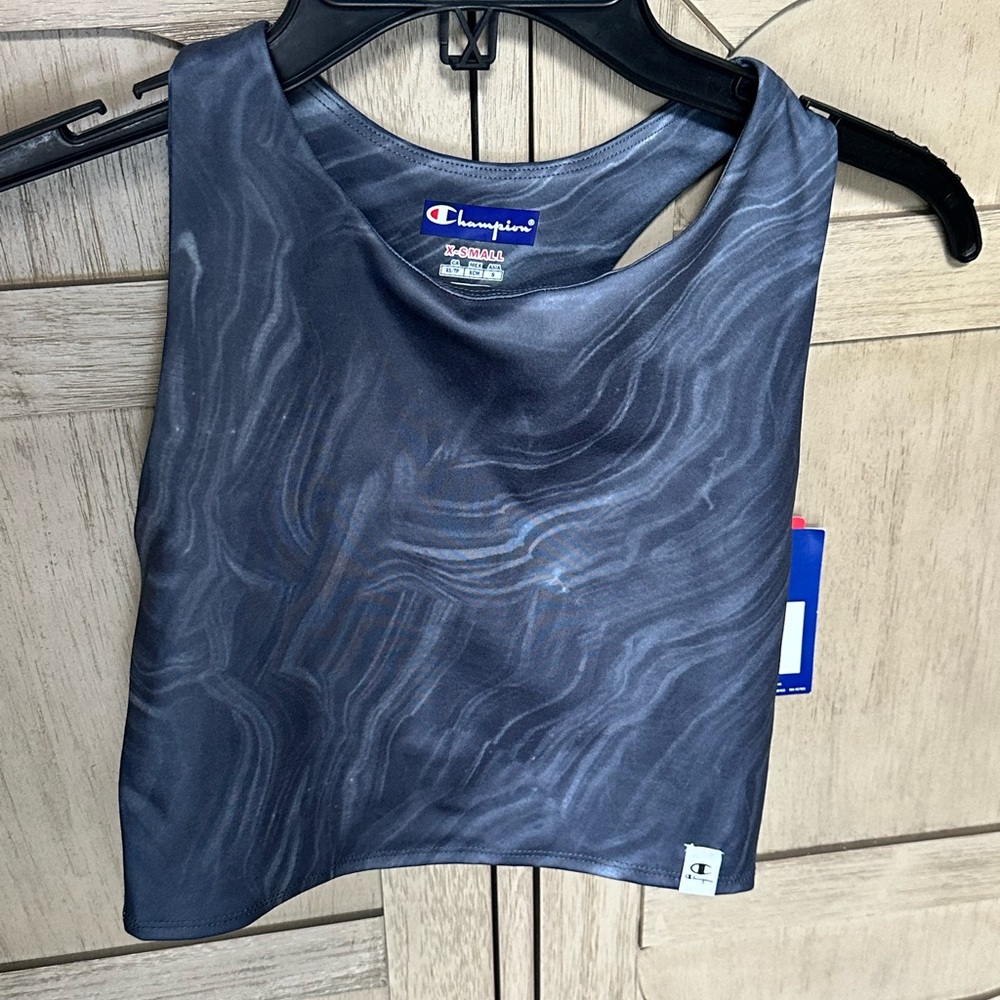 Champion cropped tank w built in bra